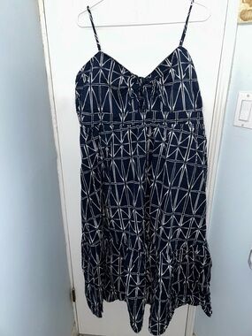 Banana Republic Navy and White Geometric Maxi Dress